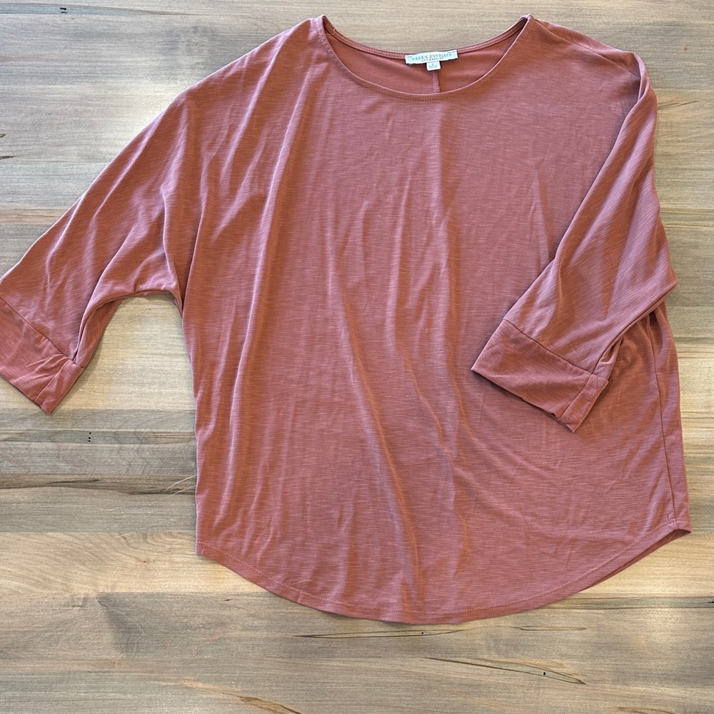 Green Envelope Dusty Rose Tunic Top